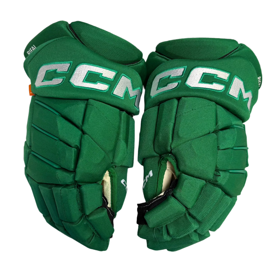 CCM Jetspeed FT1 - Toronto Maple Leafs (St. Pats) - Pro Stock Gloves - MR