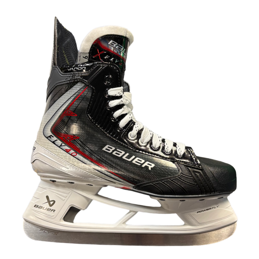 Bauer Vapor Fly40 Intermediate Hockey Skate