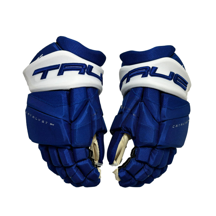 True Catalyst 9X - Toronto Maple Leafs - Pro Stock Hockey Gloves - Victor Mete