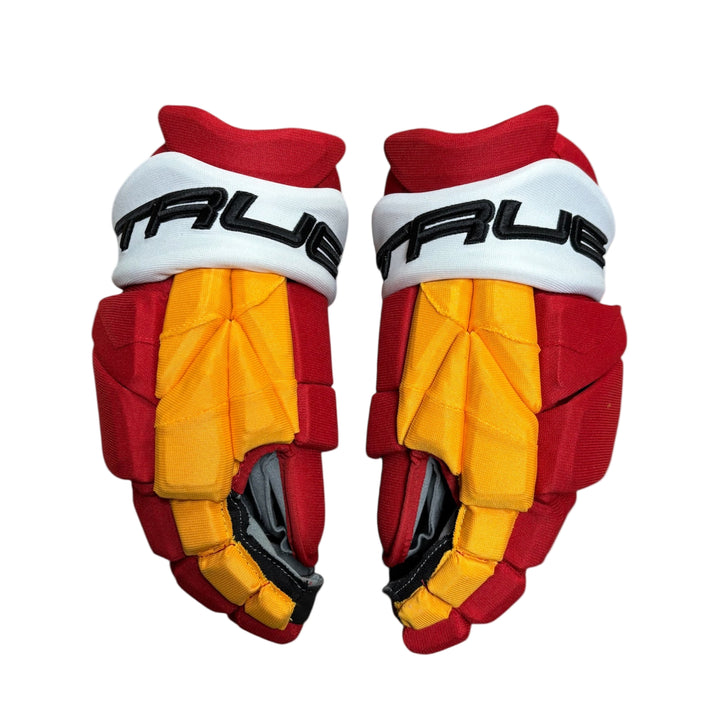 True Catalyst 9X Pro - Calgary Flames - Pro Stock Hockey Gloves