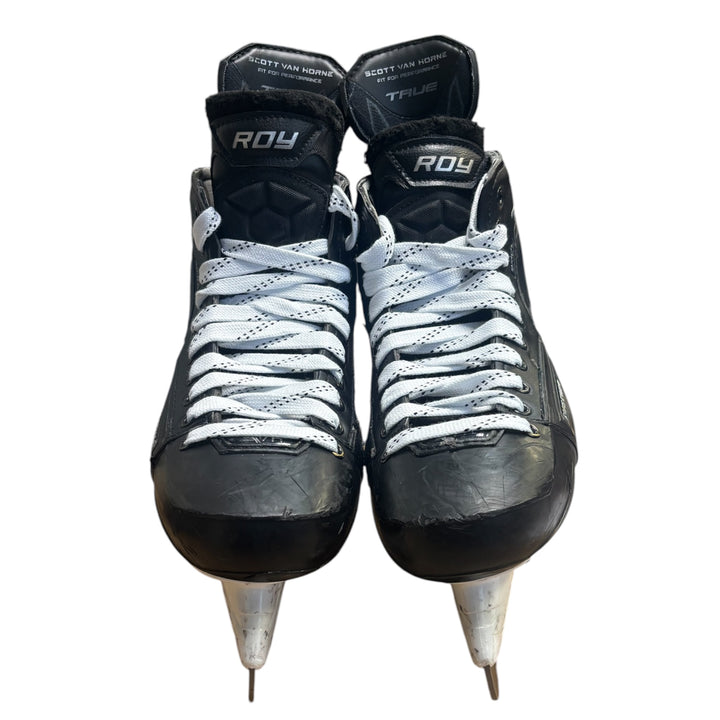 True SVH Custom - Pro Stock Hockey Skate - Black - 10D