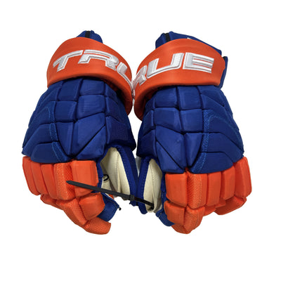 True XC9 New York Islanders 14" Pro Stock Gloves -A.J Greer