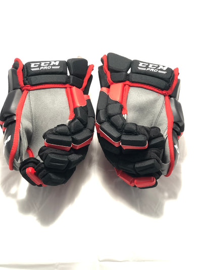 CCM HGCL Chicago Blackhawks 14" Hockey Gloves